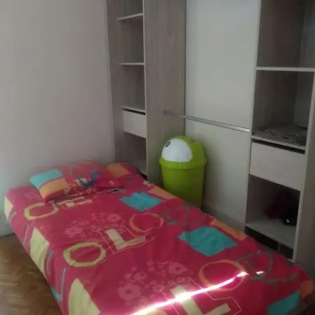 Agreable Confort Avec Cour Et Jardin * Hautefort